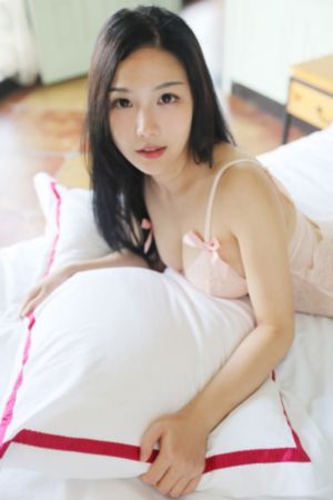 出租屋偷窥隔壁小两口过在线