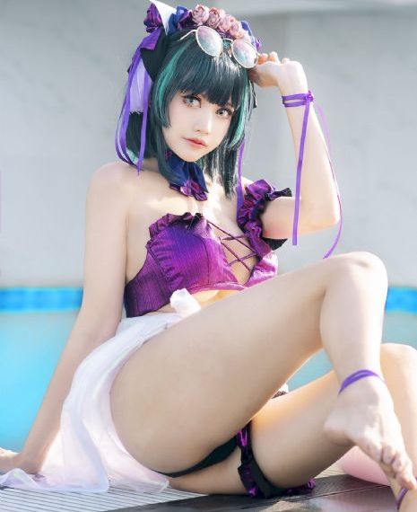 24岁性感的尹律