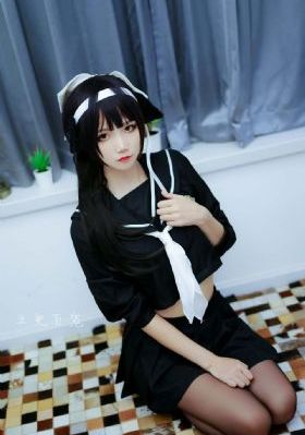 鱼跃在花见